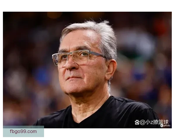 为对阵日本全力备战伊万科维奇深夜伏案绘制奇迹之局引发球迷期待